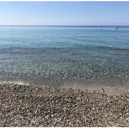 Mary's House By The Sea بيت للعطل مولا كاليفا